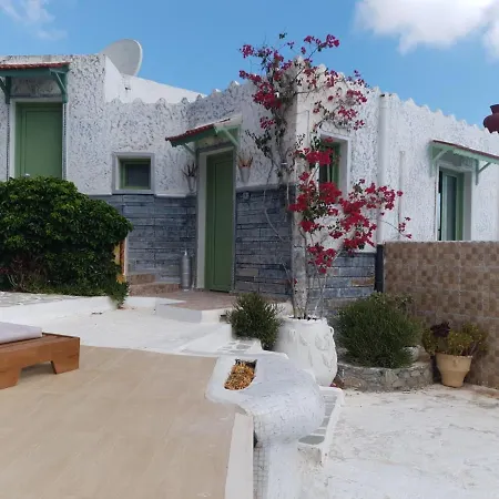 Amariliz Hersonissos (Crete)